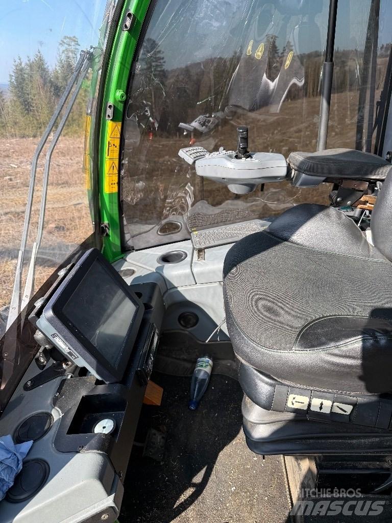 John Deere 1270 G Abatteuse