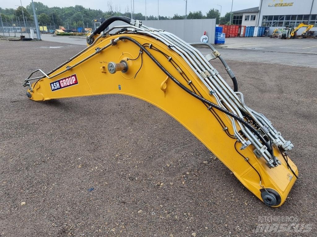 Liebherr R 906 ARM Bras et Godet