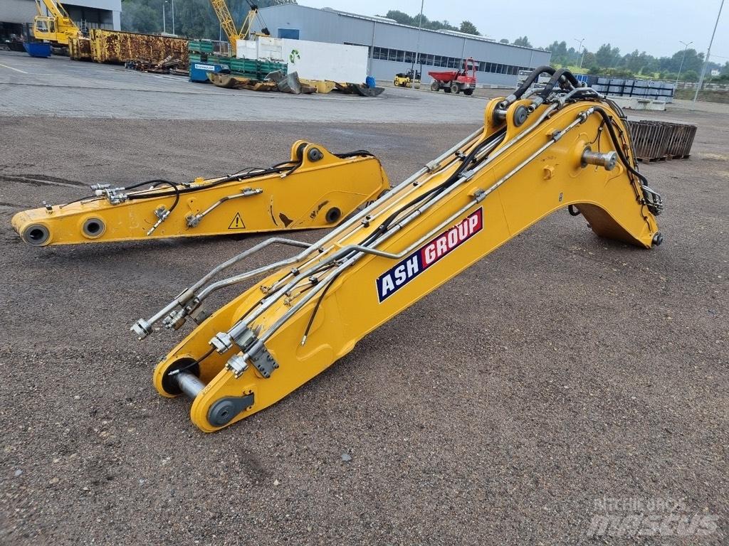 Liebherr R 906 ARM Bras et Godet