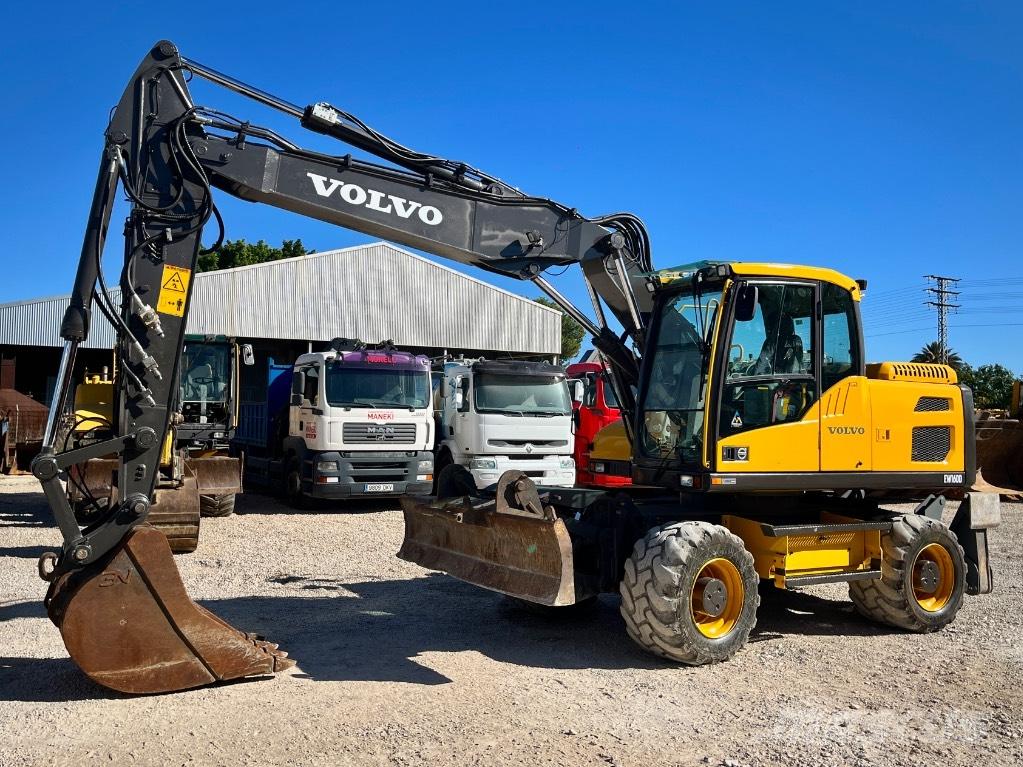 Volvo EW 160 D Pelle sur pneus