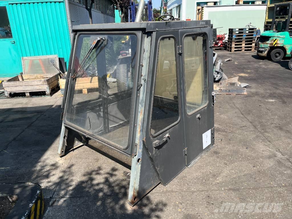 Nissan CABIN W-1038 Cabine