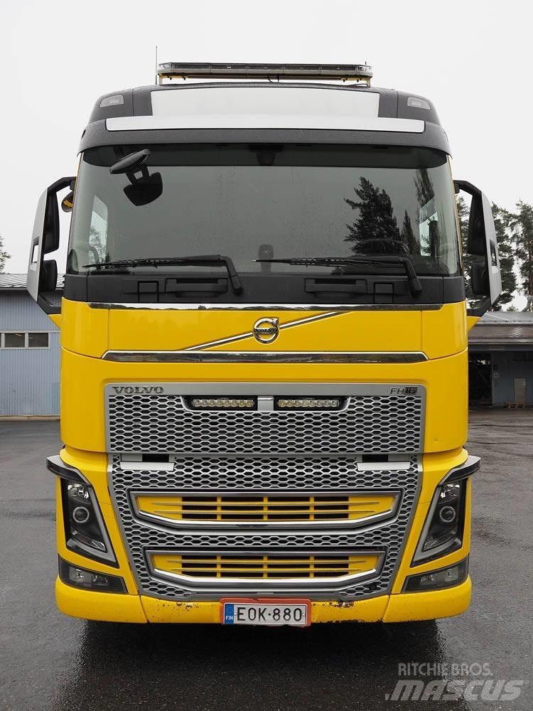 Volvo FH 16 Camion pour copeaux de bois