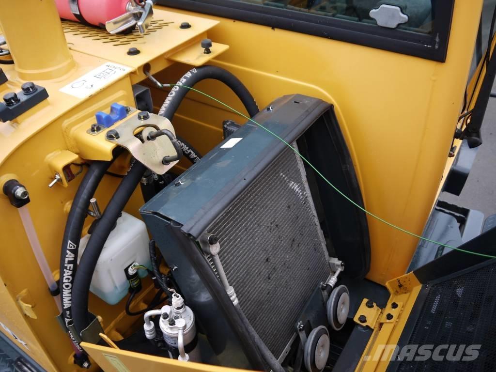 Hyundai R 55W-9A Pelle sur pneus