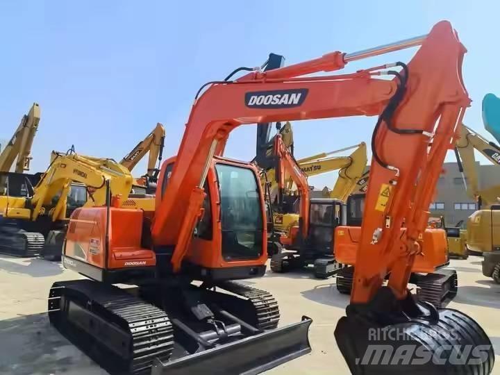 Doosan DX 80 - 9C Mini pelle < 7t