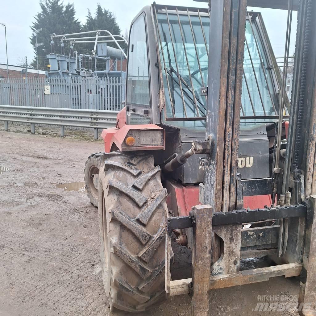 Manitou M 26.4 Chariot tout terrain