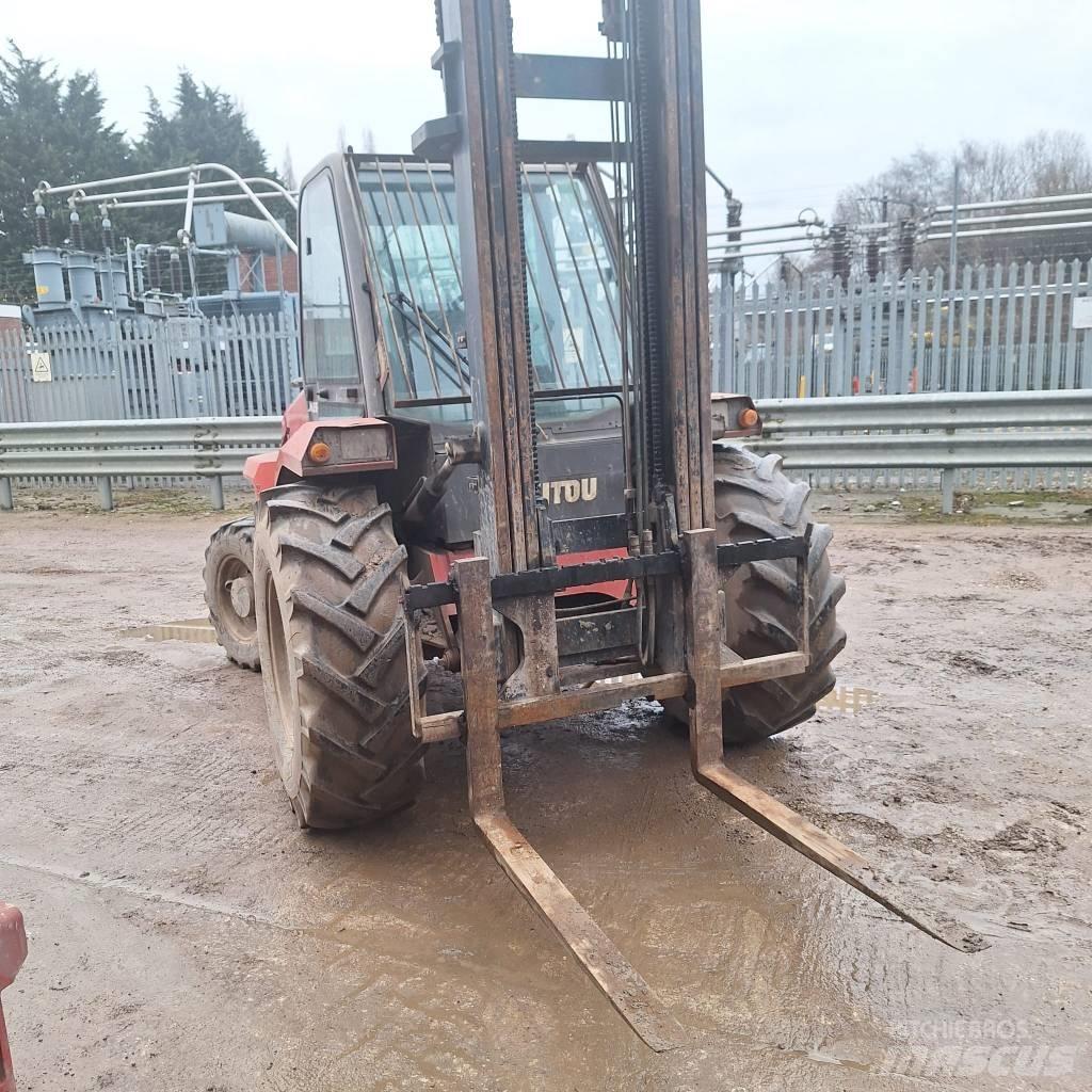Manitou M 26.4 Chariot tout terrain