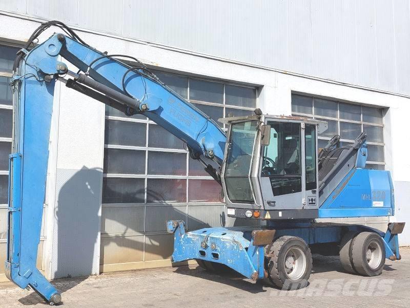 Fuchs MHL 320 F Pelle à déchets