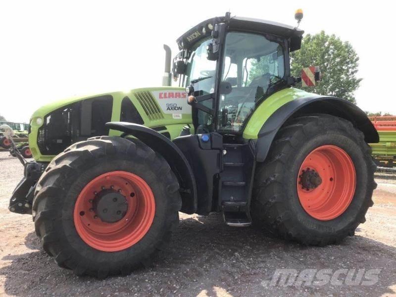 CLAAS AXION 950 Tracteur