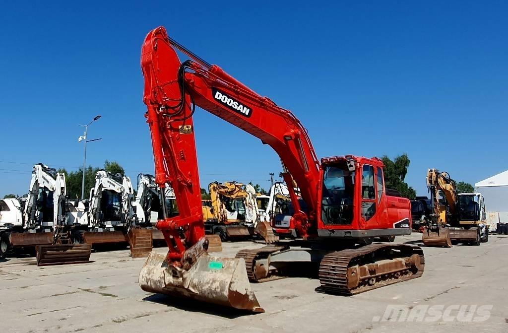 Doosan DX 235 LC Pelle sur chenilles
