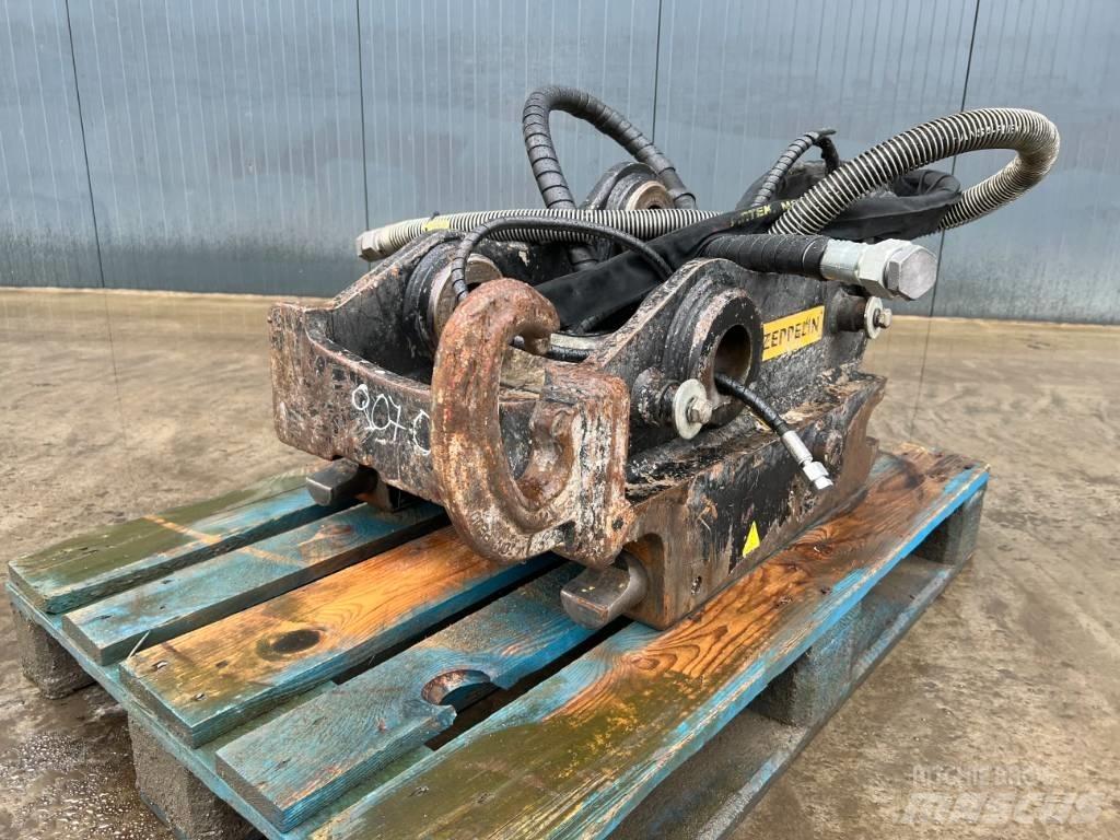 OilQuick OQ80 - M322D Attache rapide pour godet