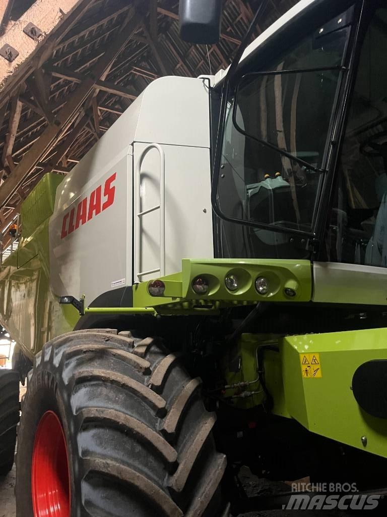 CLAAS LEXION 760 Moissonneuse batteuse