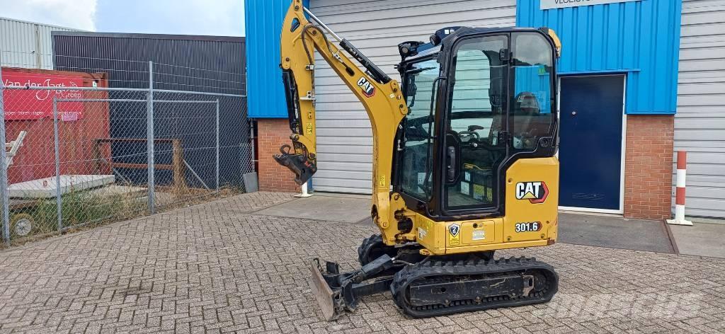 CAT 301.6 Mini pelle < 7t