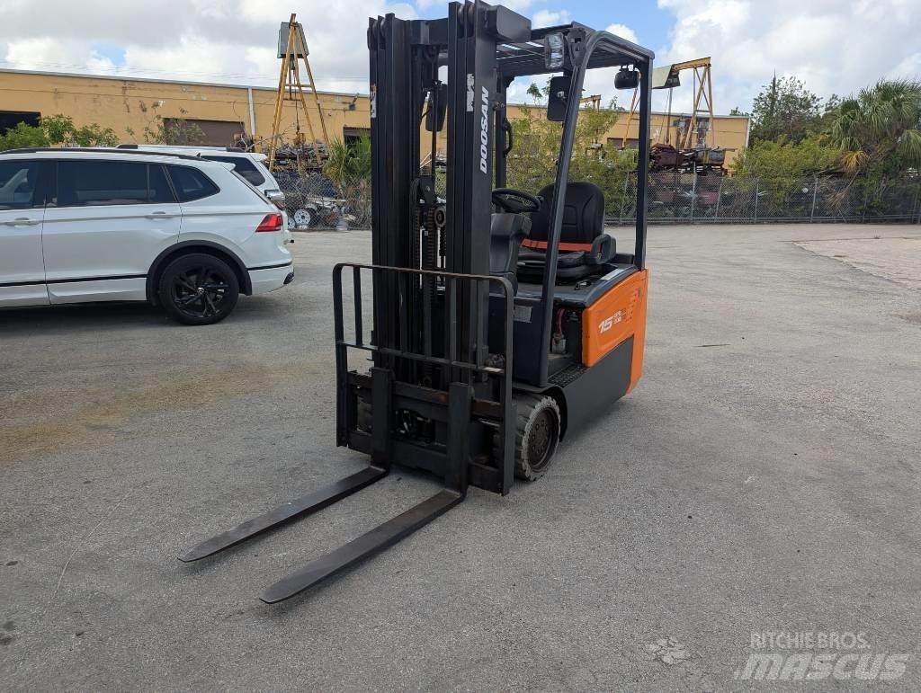 Doosan B 15 T-7 Chariots élévateurs électriques