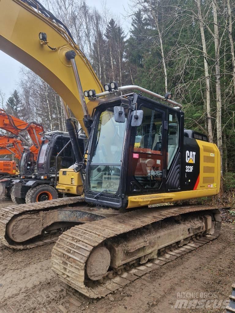 CAT 323 F L Pelle sur chenilles