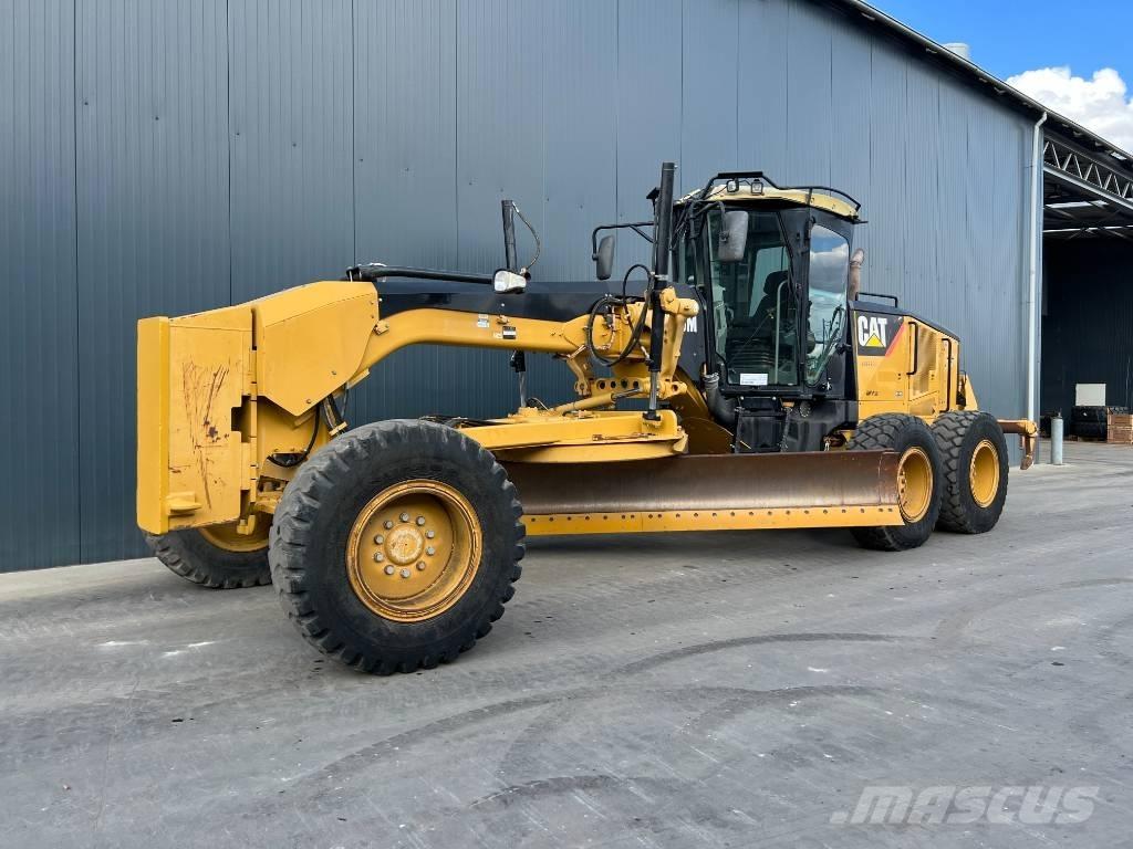 CAT 140M Niveleuse
