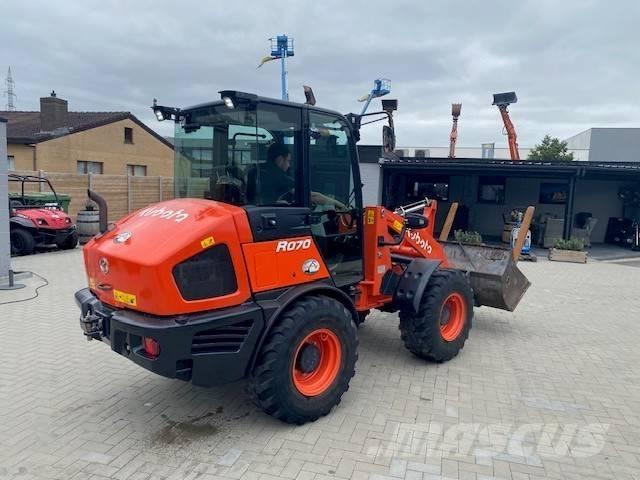 Kubota R 070 Chargeuse sur pneus