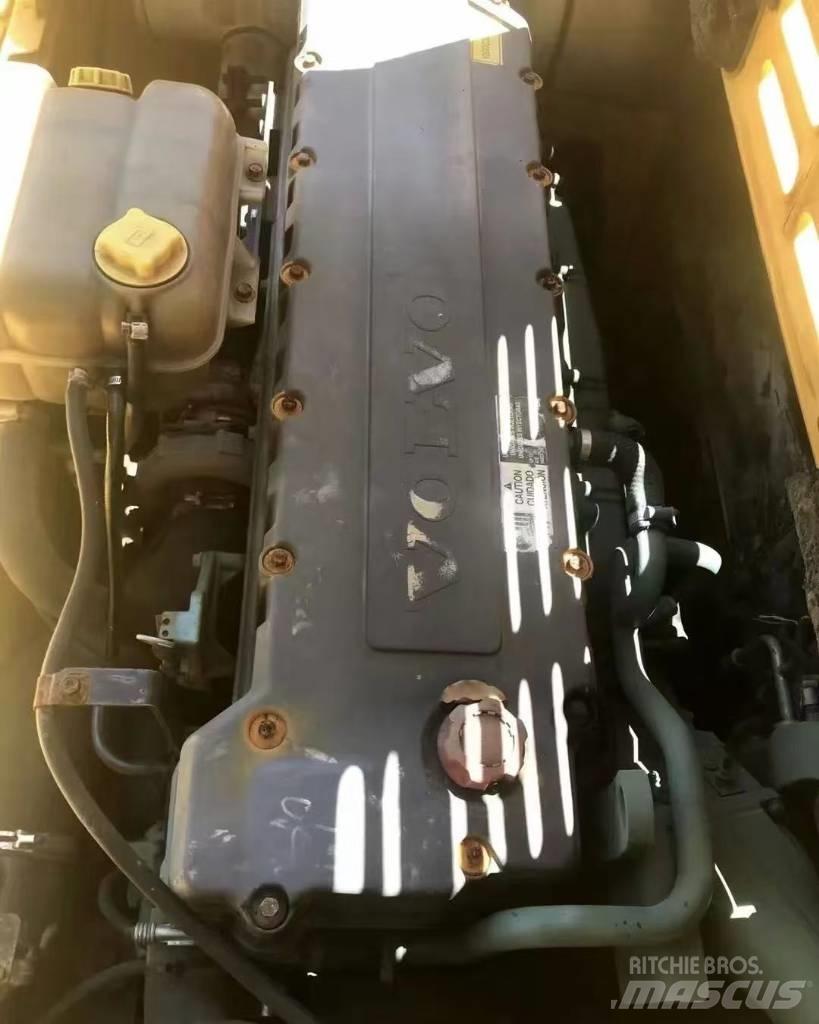 Volvo 360 Pelle sur chenilles