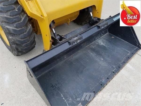 CAT 272 D Chargeuse compacte