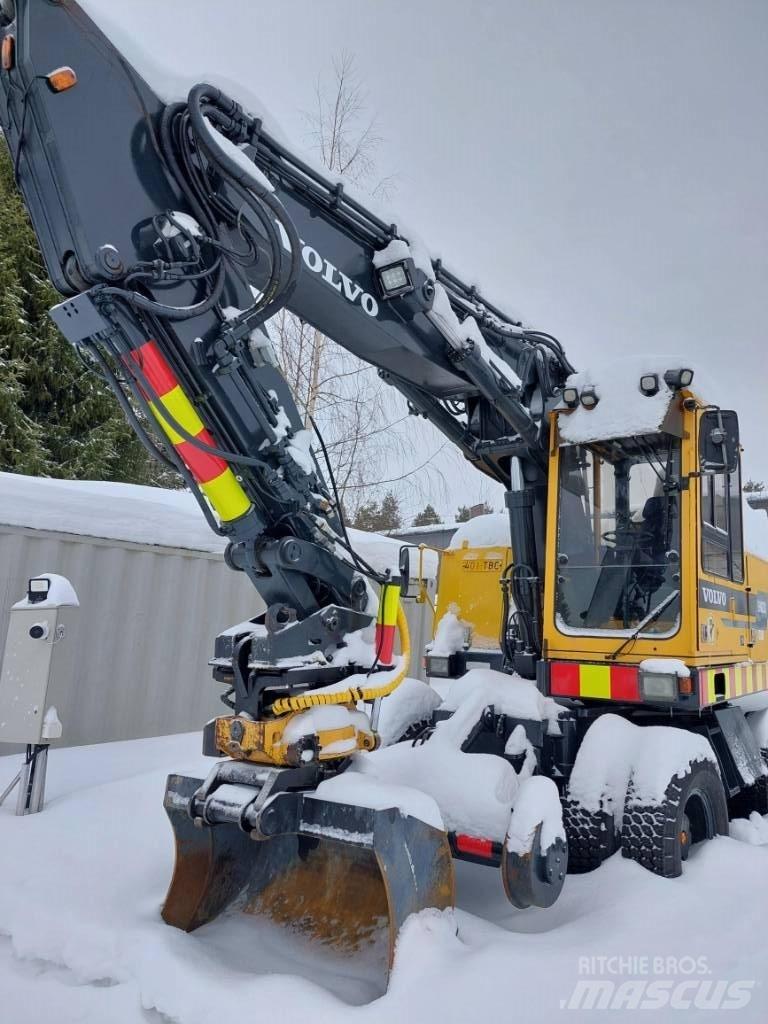 Volvo EW 200 Pelle sur pneus