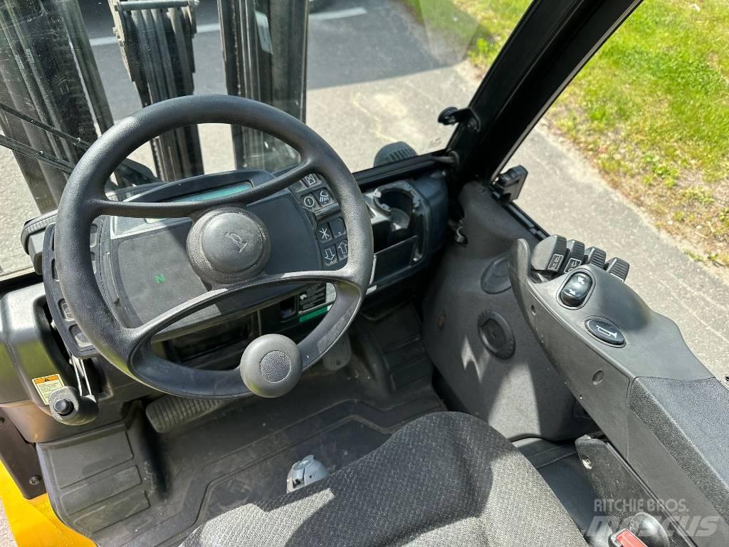 Yale GDP 35 VX Chariots diesel