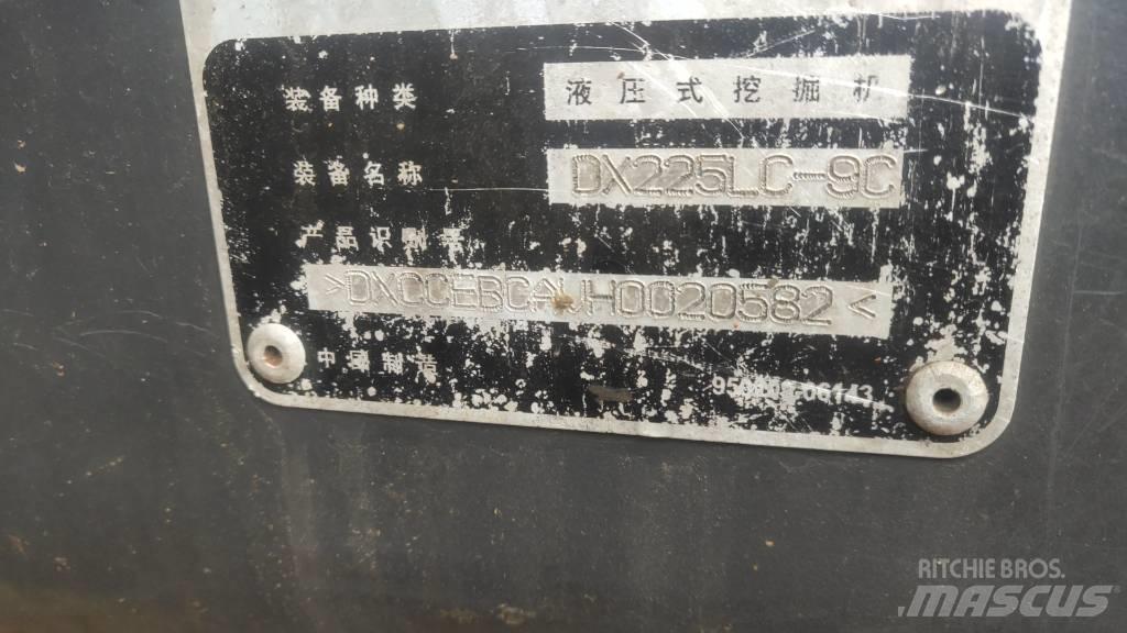 Doosan DX225LC-9C Pelle sur chenilles