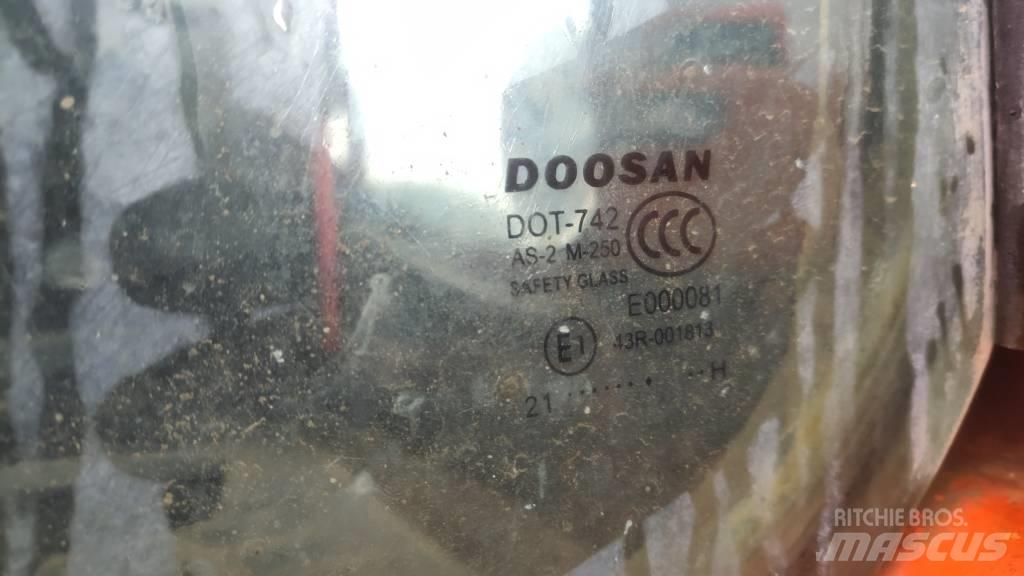Doosan DX225LC-9C Pelle sur chenilles