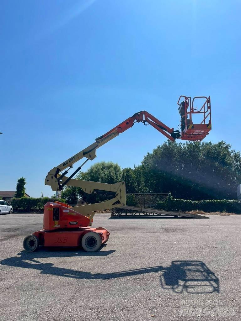 JLG E 400 AJP Nacelles articulées