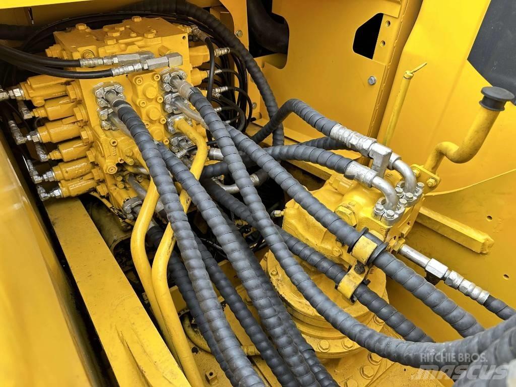 Komatsu PC200-8 Pelle sur chenilles