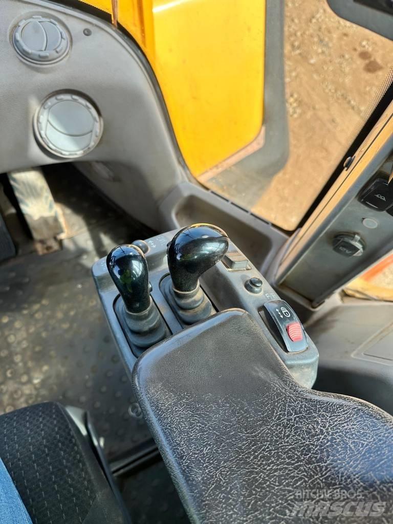 Volvo L 220 H Chargeuse sur pneus