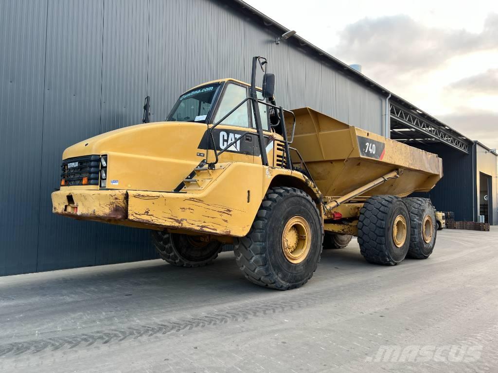 CAT 740 Tombereau articulé