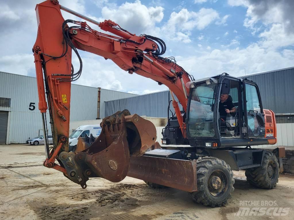 Hitachi ZX140W-6 Pelle sur pneus