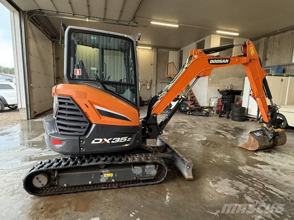 Develon DX 35 Z Mini pelle < 7t