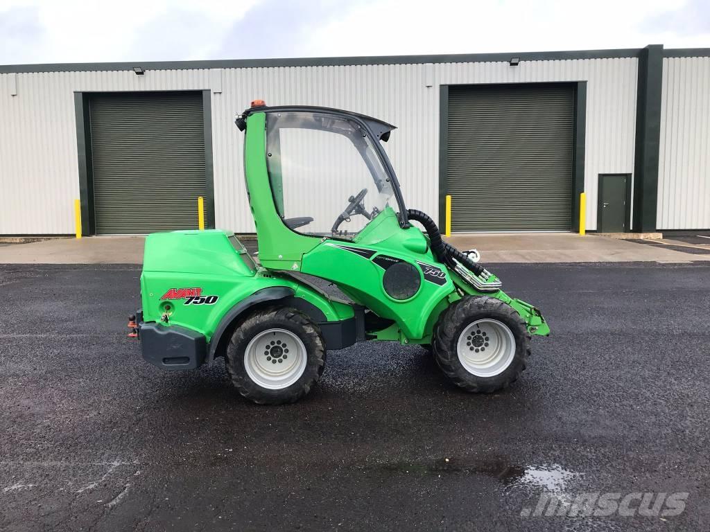 Avant 750 Chargeuse multifonction