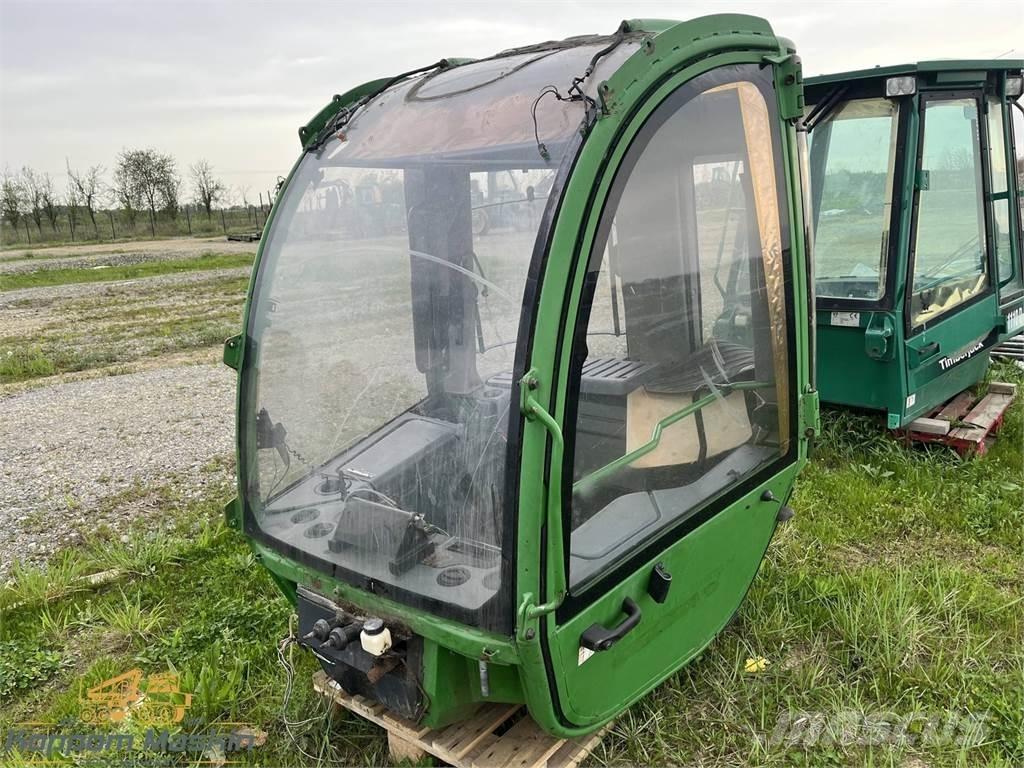 John Deere 1470E Cabine