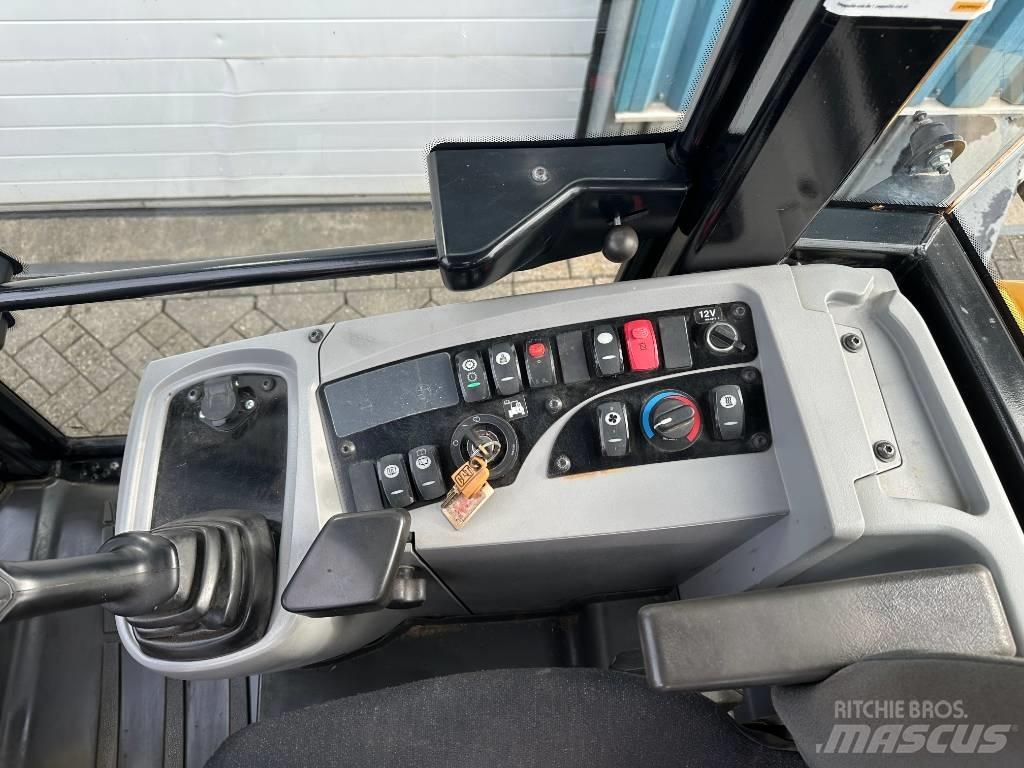 CAT 907 H 2 Chargeuse sur pneus