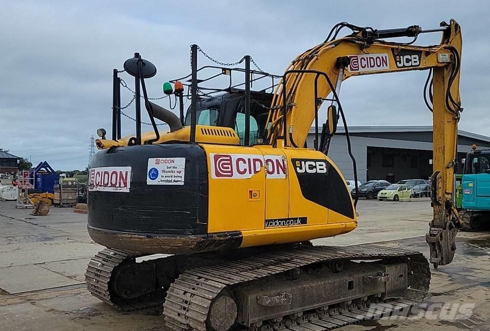 JCB JS 130 LC Pelle sur chenilles