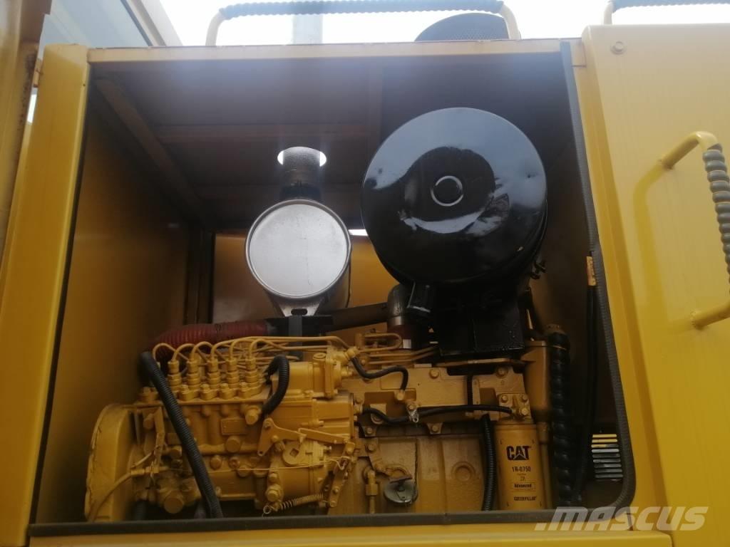 CAT 140 K Niveleuse