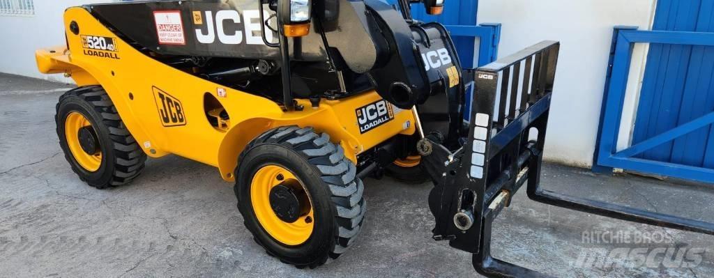 JCB 520-40 Chariot télescopique