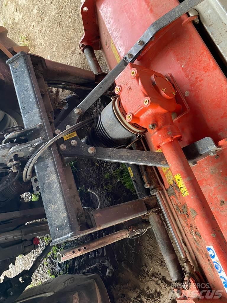 Kuhn BP 305 Concasseur