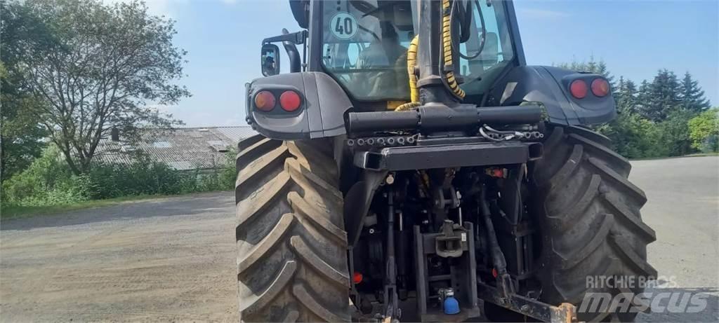 Valtra T130 Tracteur