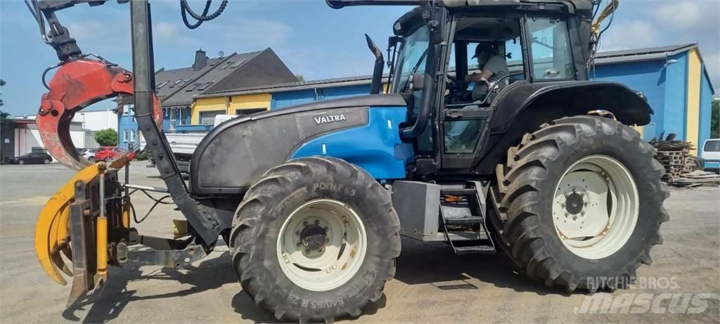 Valtra T130 Tracteur