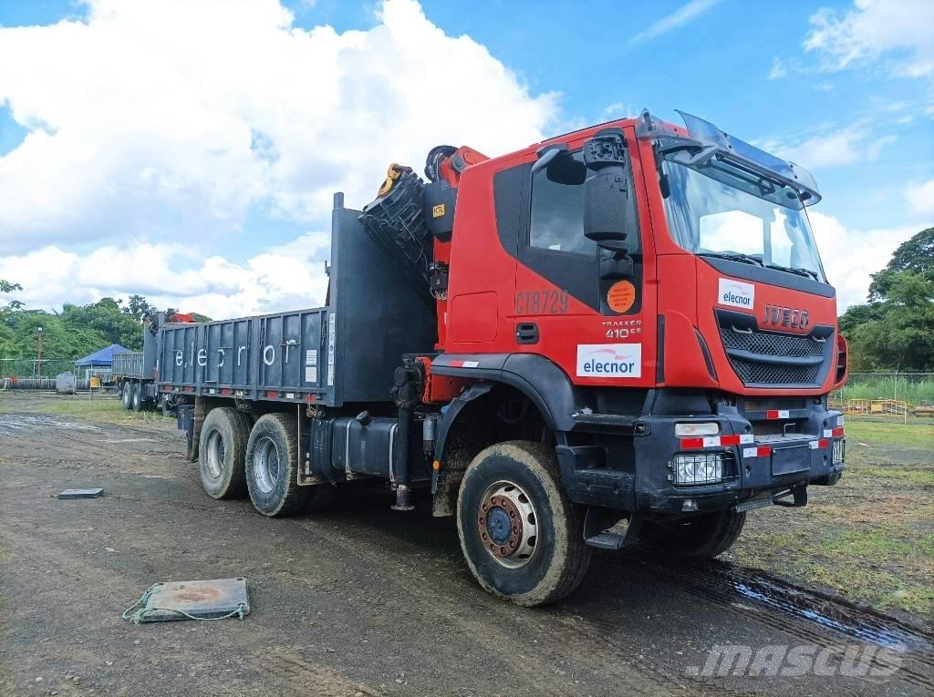 Iveco Trakker 410 Camion plateau ridelle avec grue