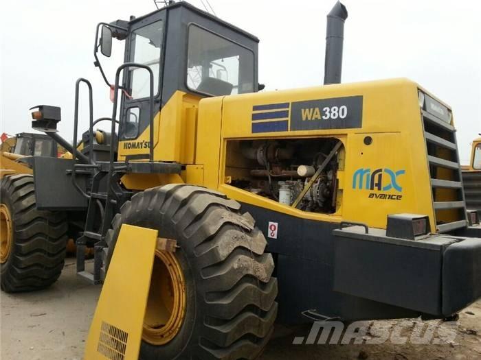 Komatsu WA 380-3 Chargeuse sur pneus