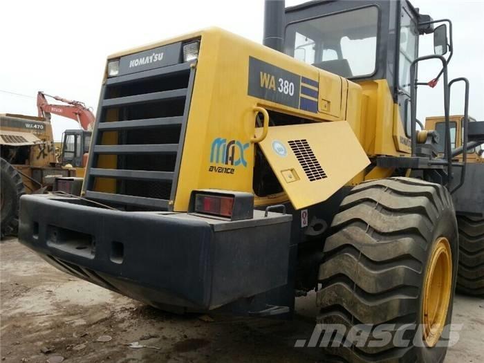 Komatsu WA 380-3 Chargeuse sur pneus