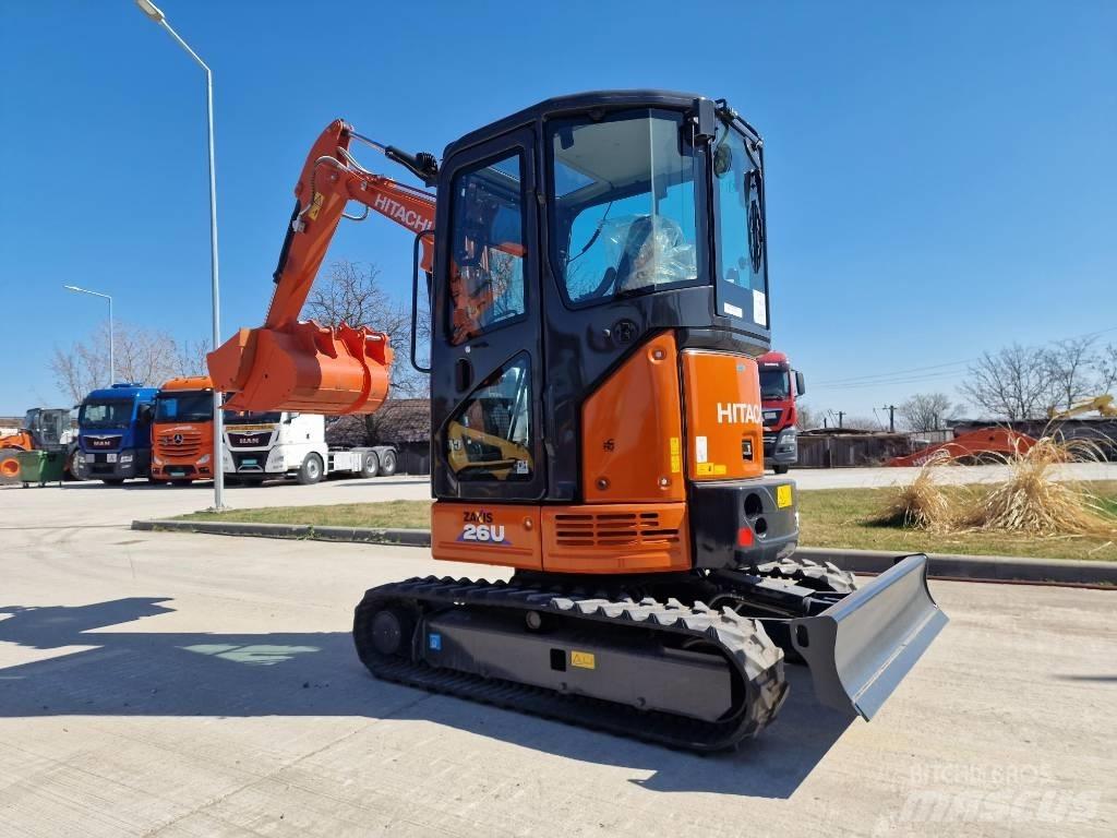 Hitachi ZX 26 U-6 Mini pelle < 7t