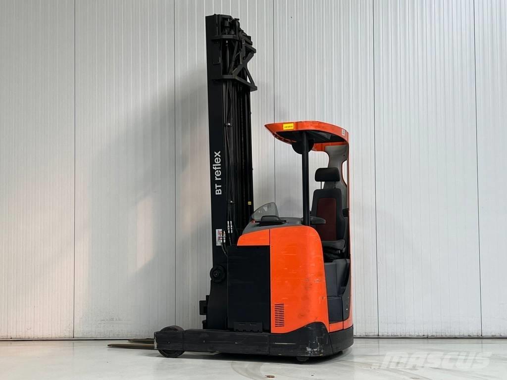 BT RRE160 Chariot à mât rétractable
