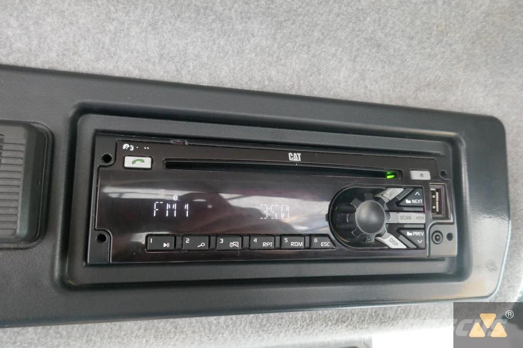 CAT 966M Chargeuse sur pneus