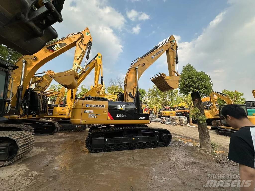 CAT 329 D Pelle sur chenilles