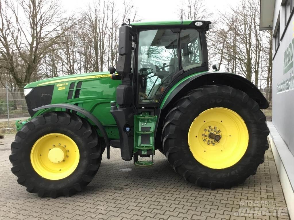 John Deere 6250R Tracteur
