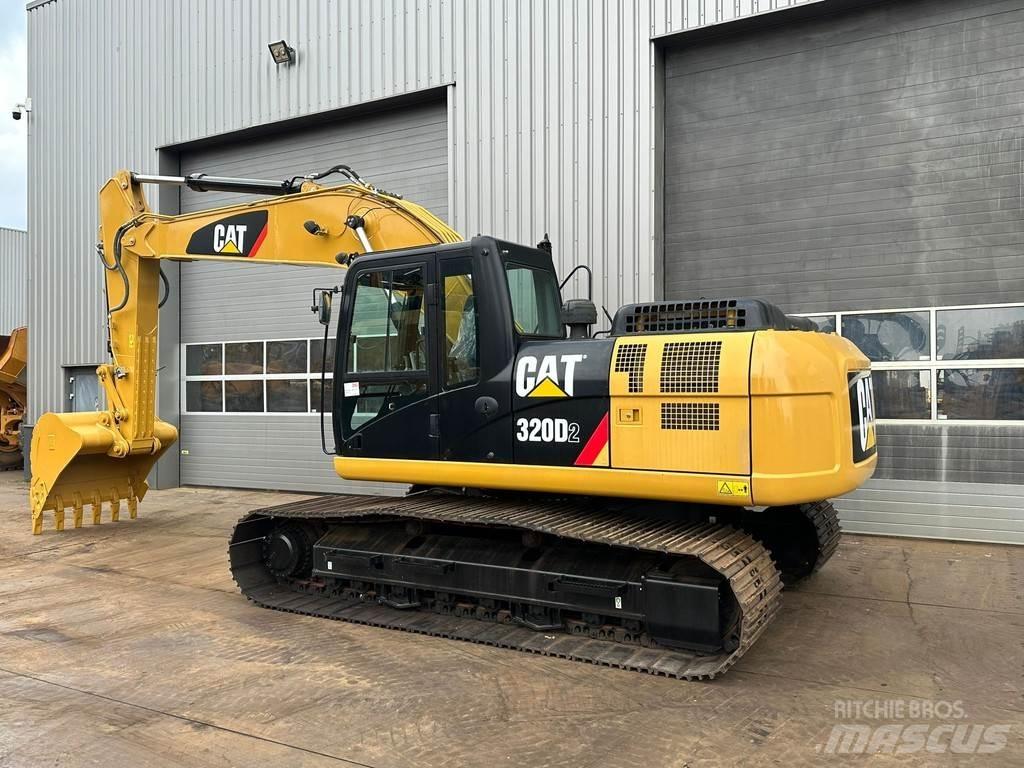 CAT 320D2 Pelle sur chenilles